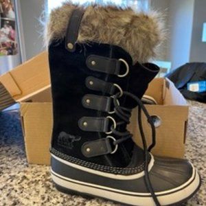 SOREL Waterproof Snowboots Women's size 9 1/2